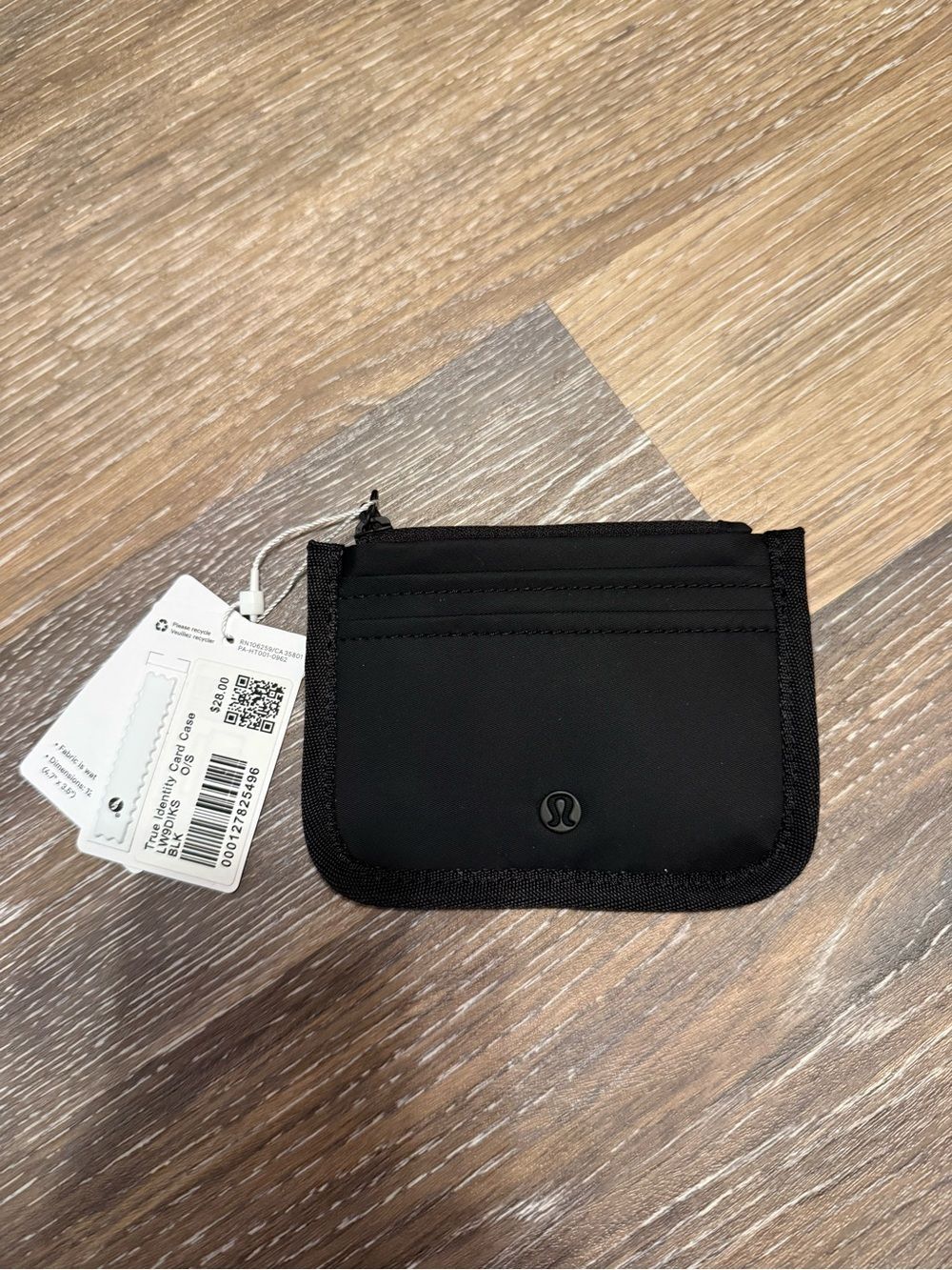 lululemon True Identy Card Case Black sold out in store!